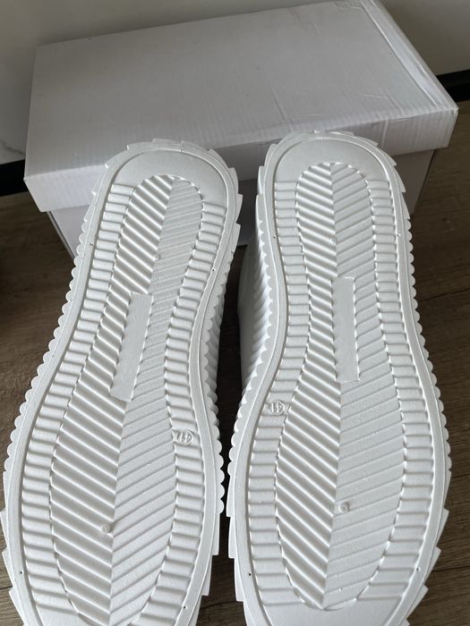 Кеди жіночі білі кросівки