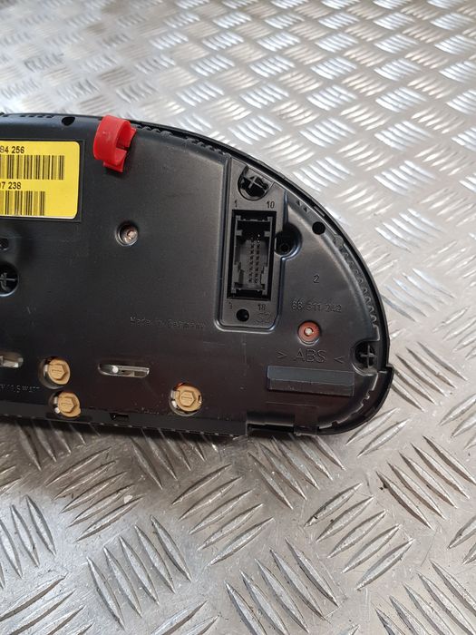 Licznik 6907238 110308784256 Bmw E39 2.0 B 99R- Europa