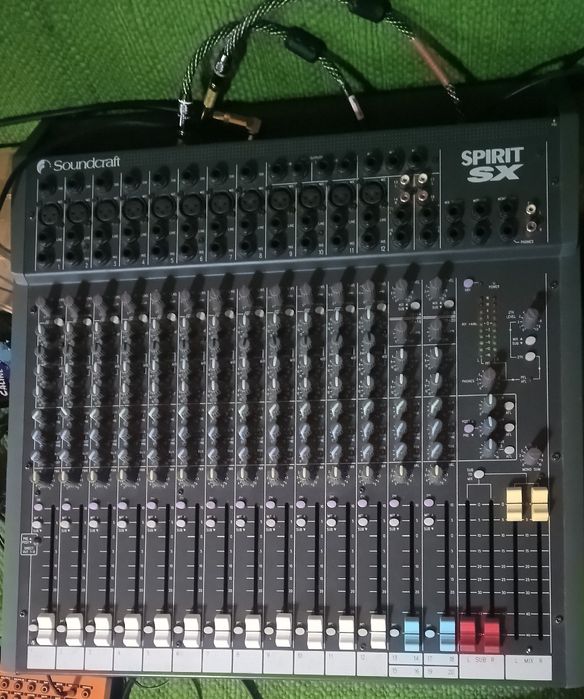 Микшер Soundcraft 16 каналов / мікшер 16 канальний