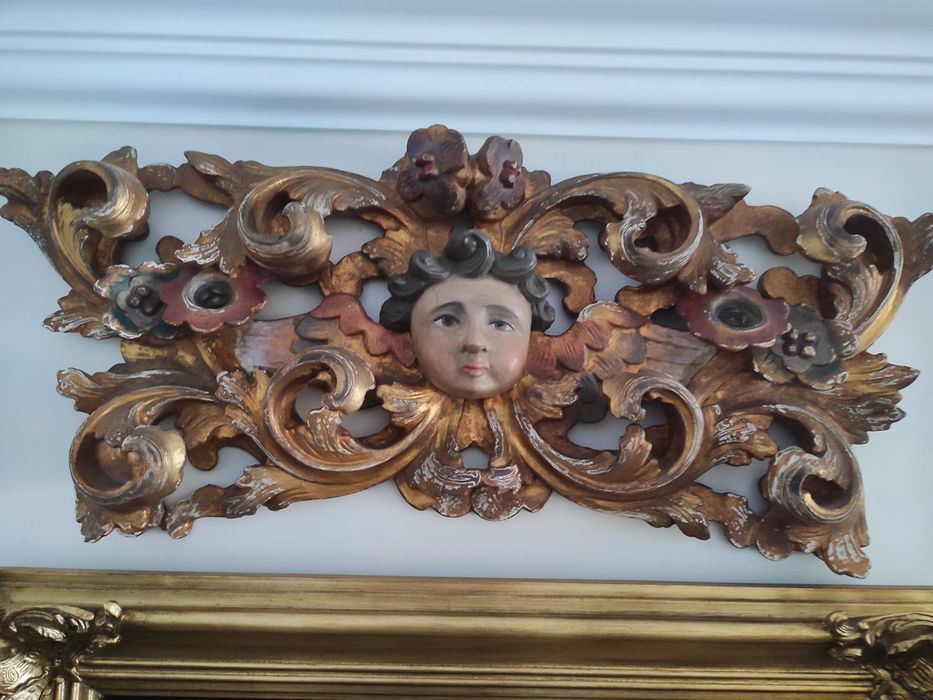 Quadro talha em madeira rendada com anjo. Lindíssima