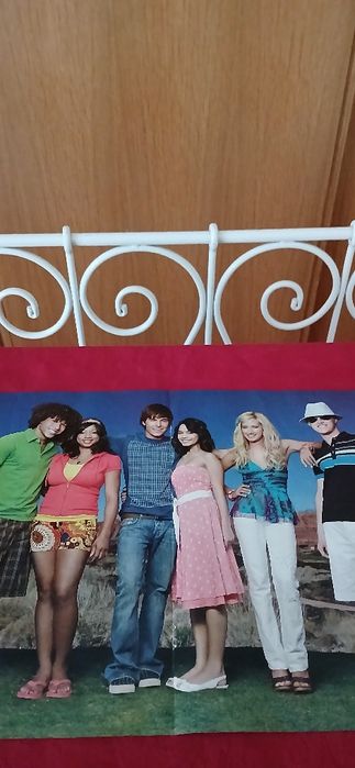 Poster Rihanna/High School Music, com defeito