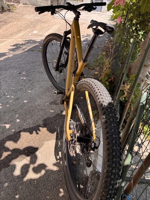 Bicicleta Specialized Epic EVO com grupo Shimano XT 12v