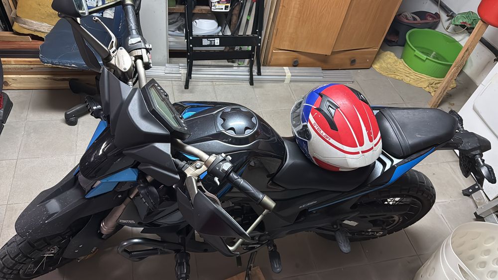 Vendo/Troco por moto4