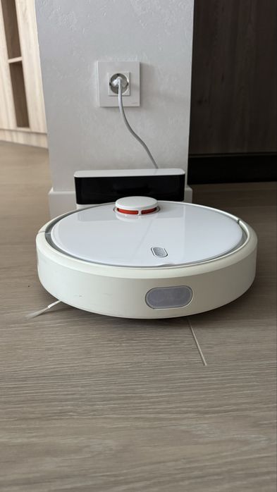 Робот-пилосос Xiaomi Mi Robot Vacuum – хороший стан!