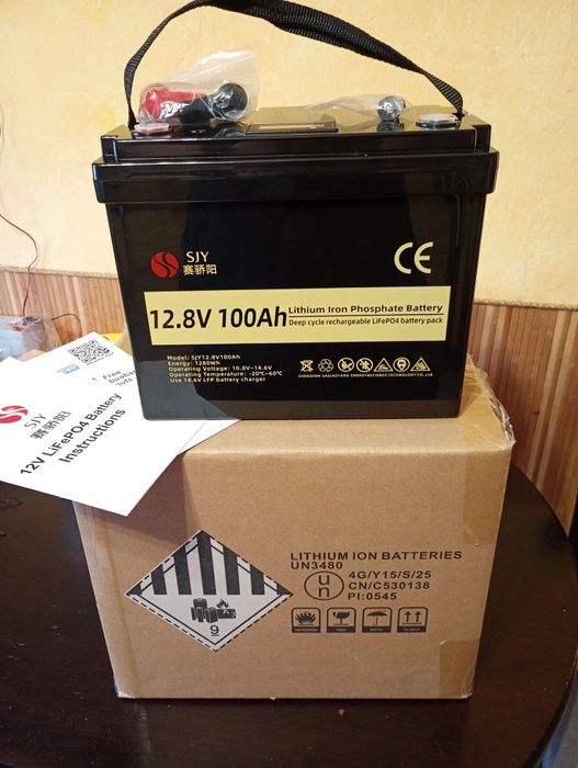 Новий Акумулятор с lcd дисплей LiFePo4 SJY 12V100Ah з дисплеєм