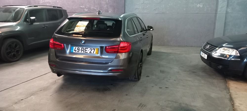 BMW 318D Touring Auto Nacional