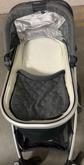 Carrinho bebé-3 em 1- UppaBaby Vista 2