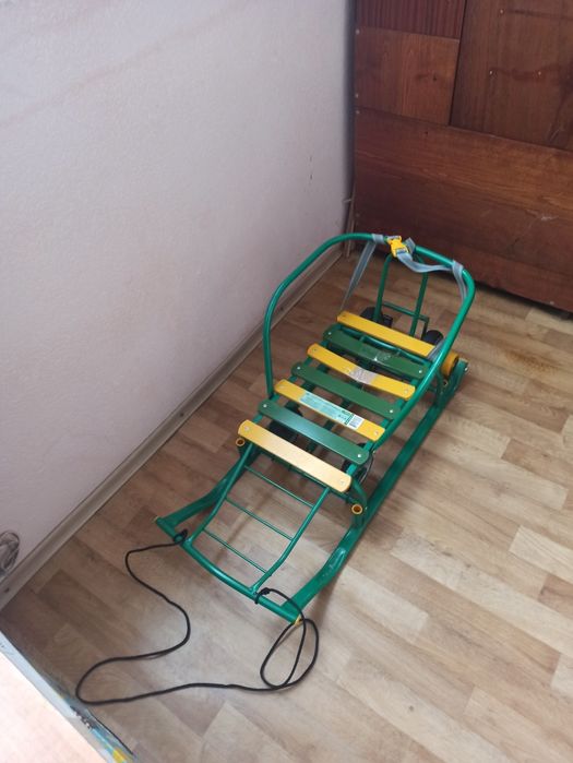 Санки дитячі на колесах