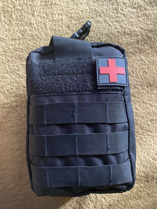 Чорна тактична аптечка