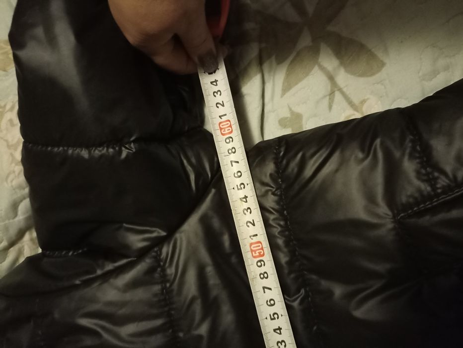 Продам нову куртку