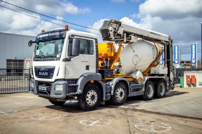 Вантажний автомобіль MAN TGS 32.400BB+LIEBHERR 8M³+BAND/TAPIS 16m