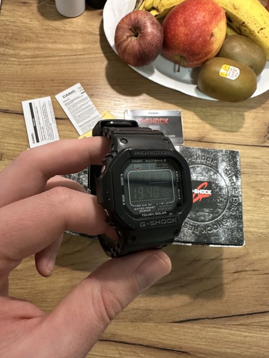 Casio G-Shock GW—M5610-1BER Solar Touch oraz Multiband 6