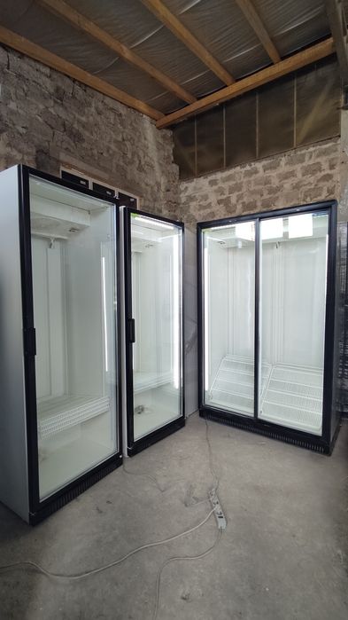 Холодильна вітрина шафа холодильник холодильні вітрини