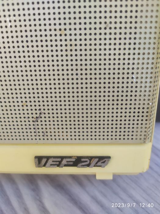 Приемник радиовещательный VEF