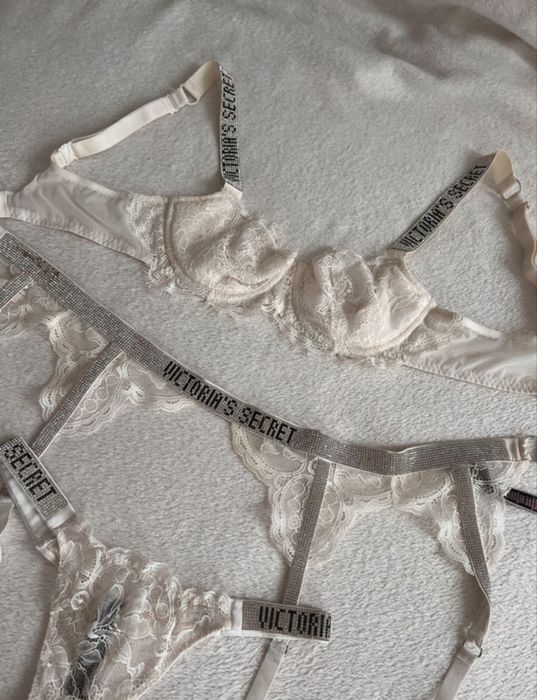 Zestaw Bielizny Victoria's Secret Shine Strap Kryształki Koronkowy Crystal Pas Majtki Stringi