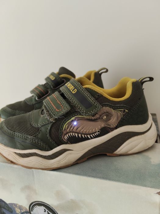 Sneakersy buty adidasy świecące z dinozaurem