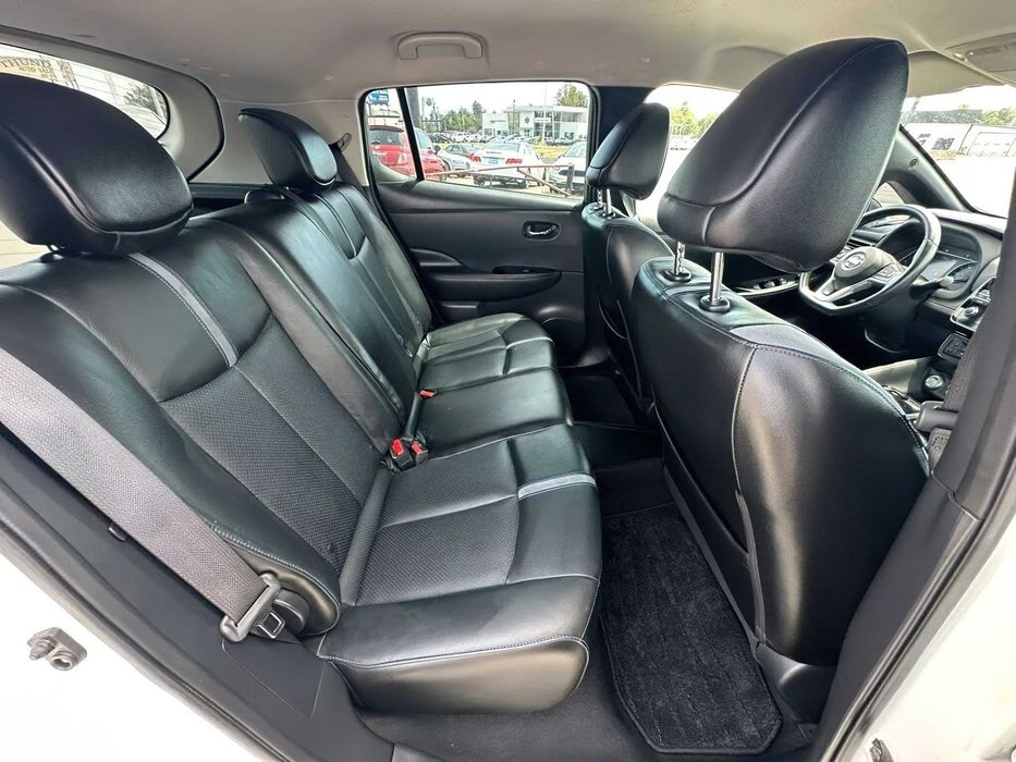 Nissan LEAF SL      2018