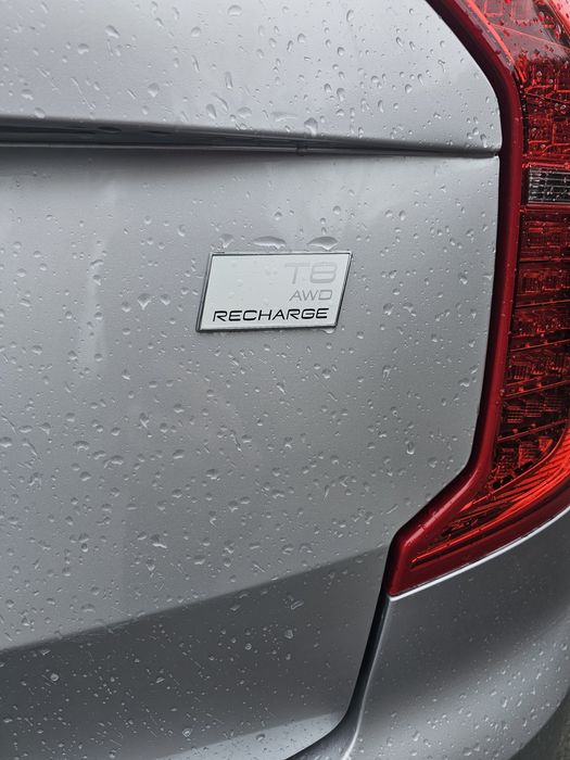 Терміново volvo xc90 2.0 гібрид
