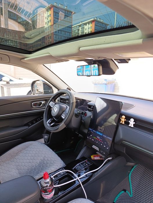 Продам электро автомобиль Honda