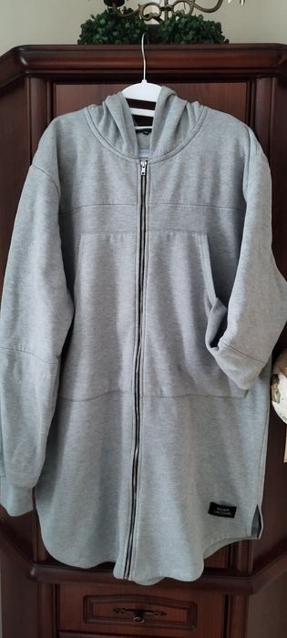 Bluza z kapturem, dluga, Adam Vaughin