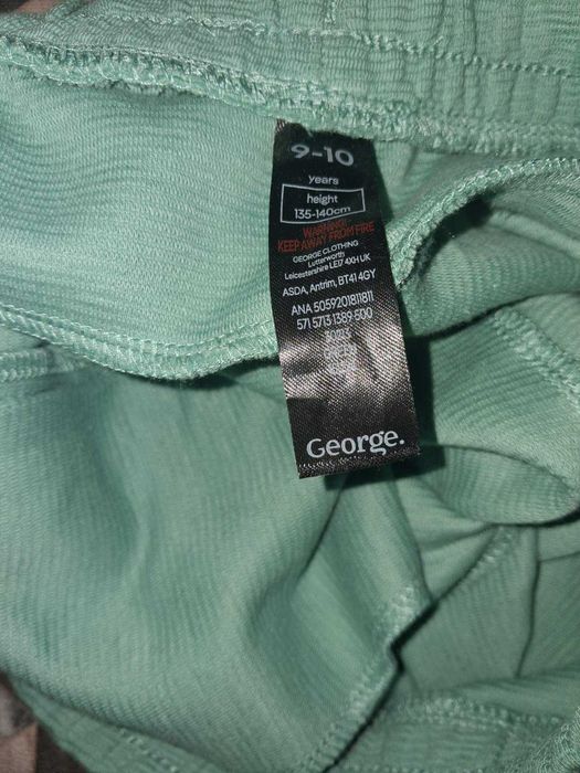 Продам літній костюм George для хлопчика (9-10 років) НОВЕЕ