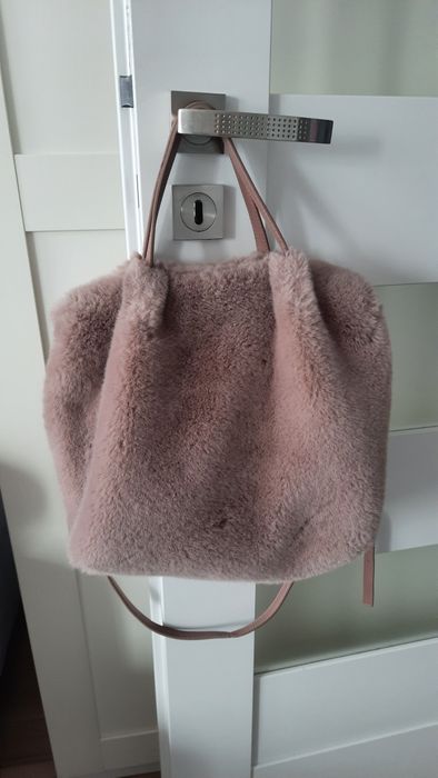 Zimowa różowa torebka Reserved