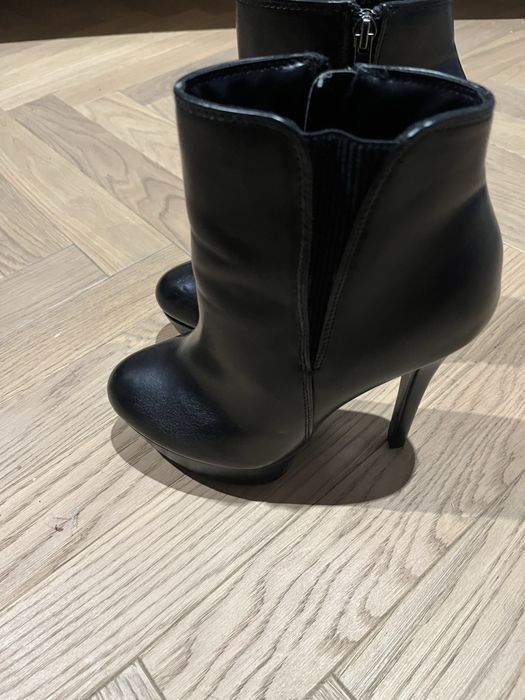 Botki na szpilce platforma