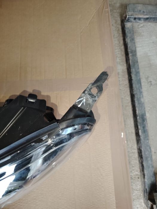 Lampa przednia Peugeot Expert lewa
