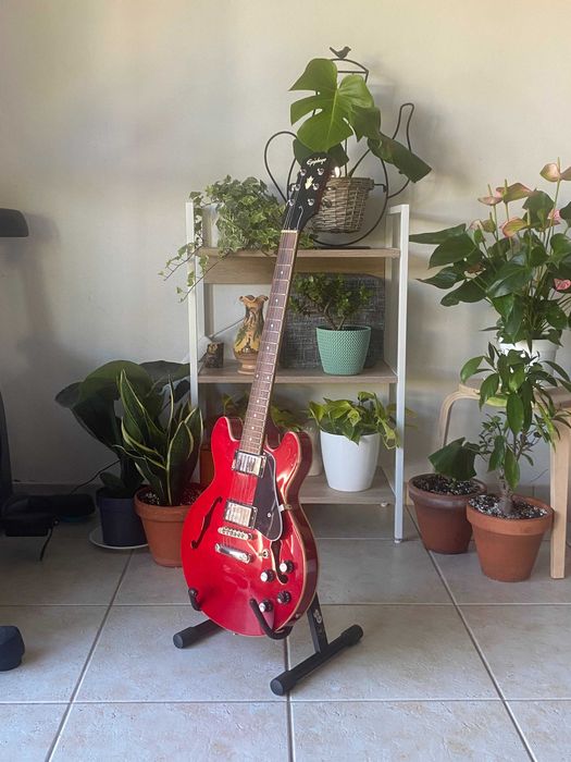 Epiphone The Dot ES-335 — Guitarra elétrica semiacústica