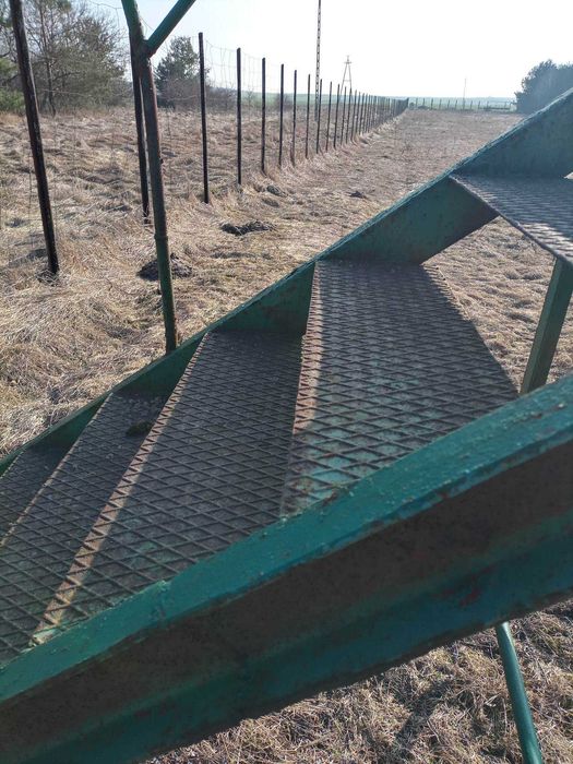 Schody metalowe, podest