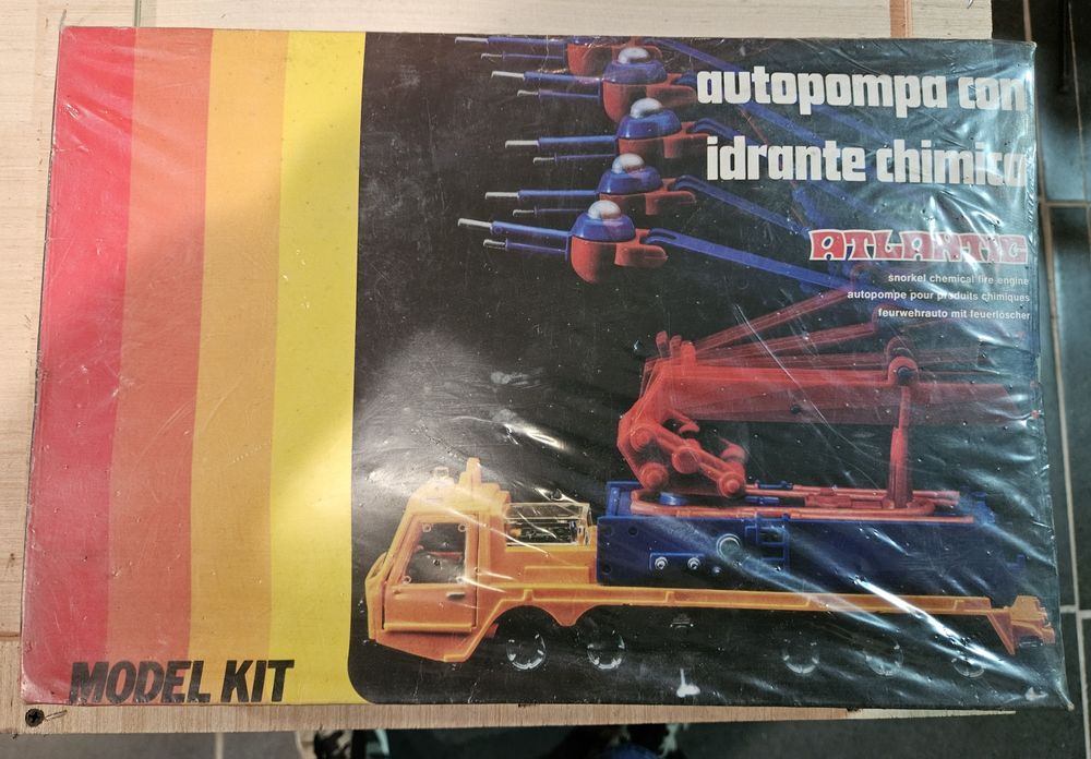 Model Kit de Camião Auto Bomba