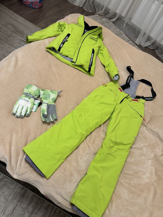 Продам лижний костюм новий (не вдягала жодного разу).