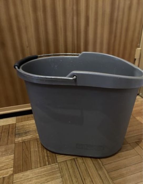 Balde Vileda limpeza ou esfregona