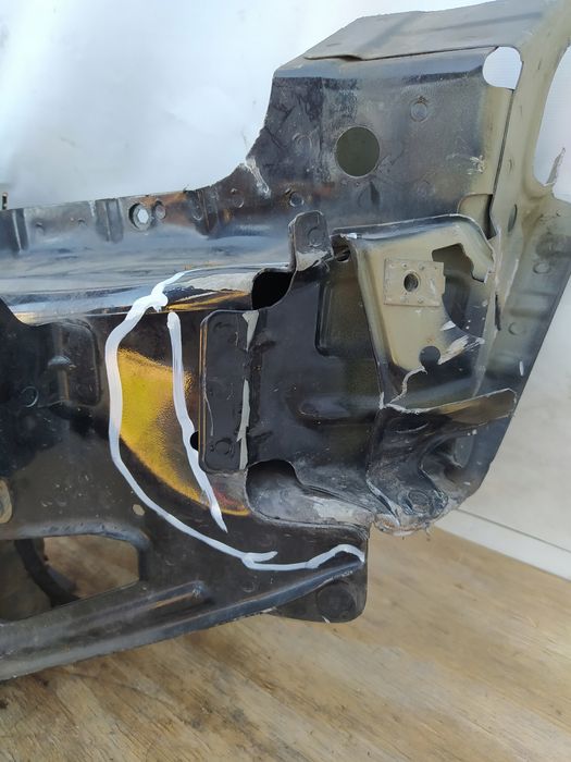 Opel Astra J Benzyna Pas Przedni Przód