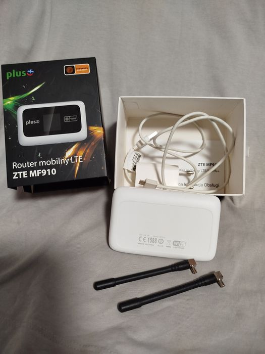 Мобільний роутер ZTE MF910