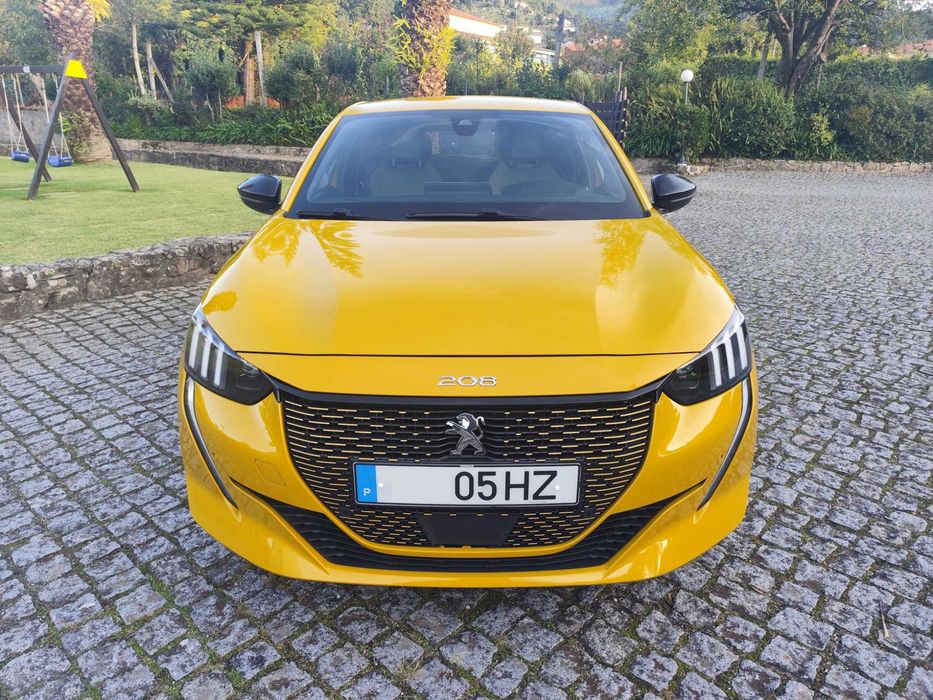 Peugeot e-208 GT - Todas as revisões na marca - Aceito Retoma — photo 2