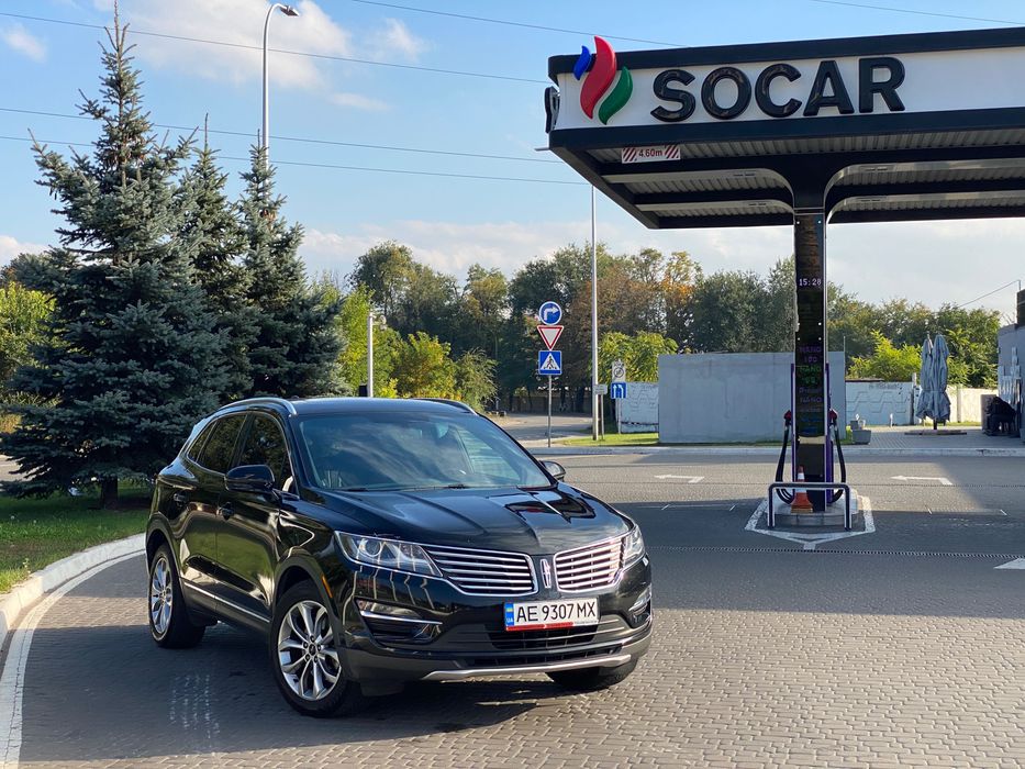 Авто линкольн мкс 2017 року 82000 пробіг гарний стан