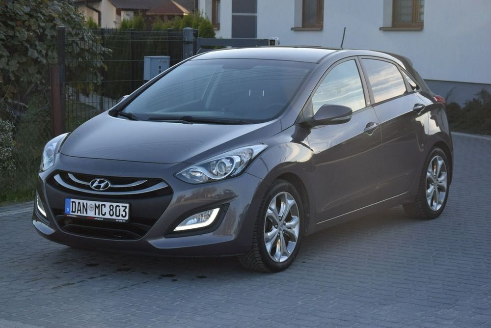 Hyundai I30 1.4B Navi Kamera 110 TYS KM Sprowadzony Opłacony