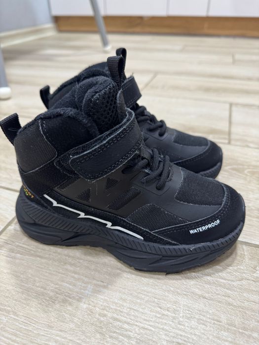 Черевики , сапожки зимові на хлопчика 28 розмір 18,5 см