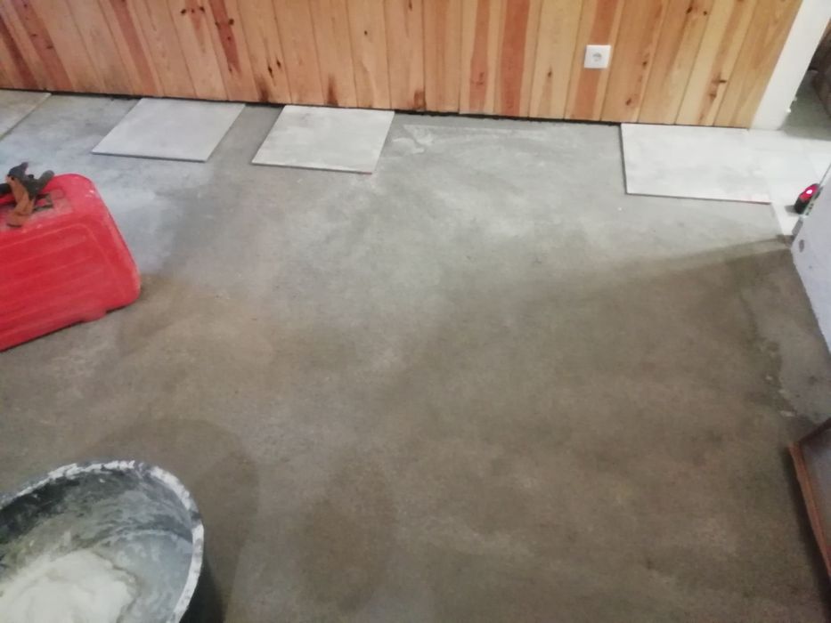 Remodelações e Pinturas.
