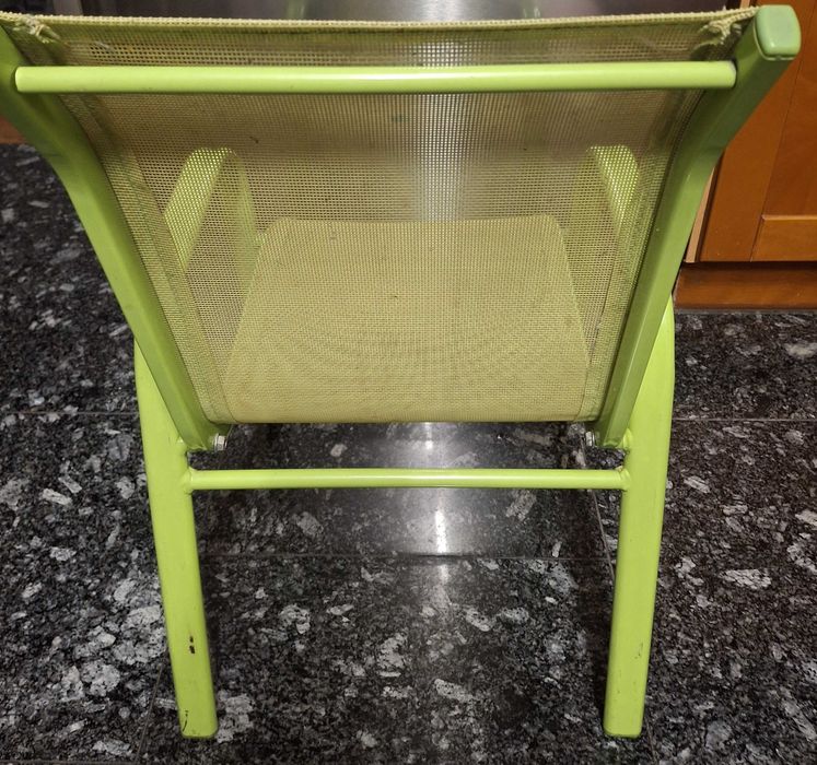 Mesa de Madeira para Criança