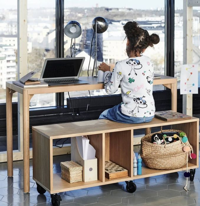 Conjunto Secretária e Estante IKEA RÅVAROR (Edição Limitada).
