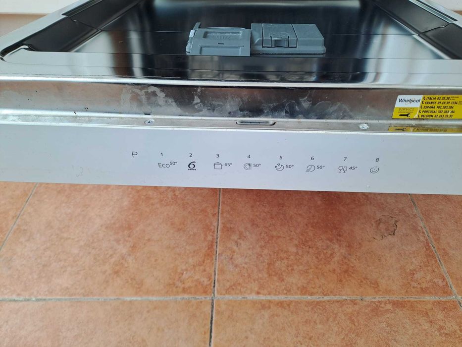 Máquina de lavar a loiça whirlpool