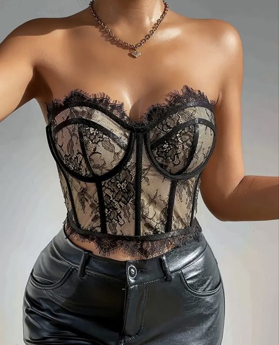 Топ корсетний з чашками