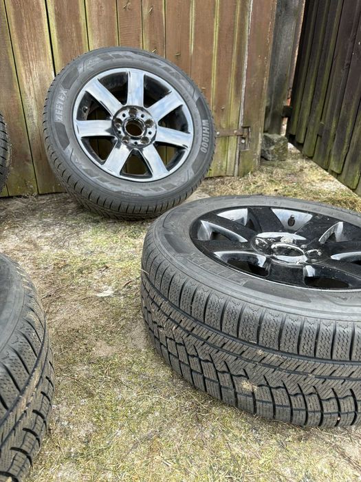 Alufelgi z oponami zimowymi do BMW