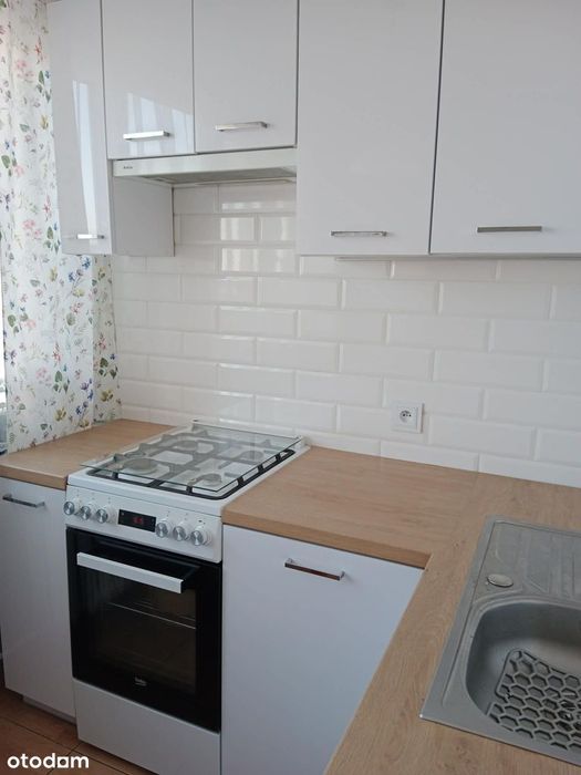 3 pokojowe 48 m2 balkon winda ścisłe centrum blisko dworca po remoncie