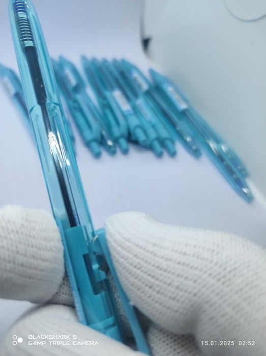 11 szt. Długopis Deli Xtream 0,7 mm.