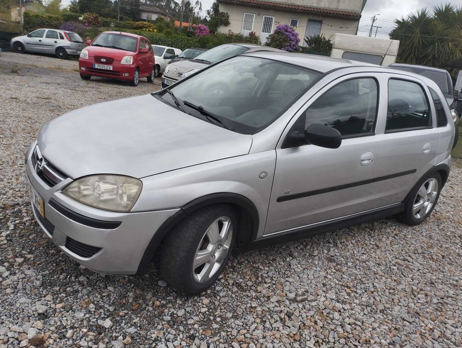Opel corsa 1.2 16v. Elegance