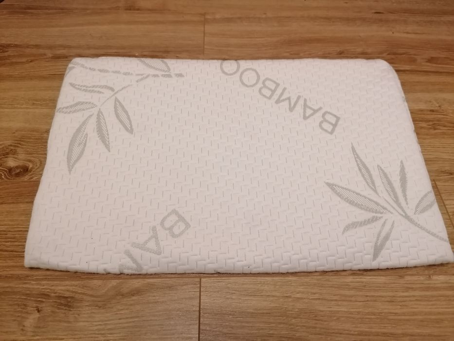 Poduszka klin do łóżeczka Bamboo