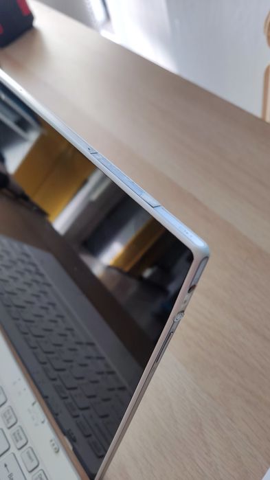 Sony Vaio  10 cali. Laptop. 3G micro sd usb